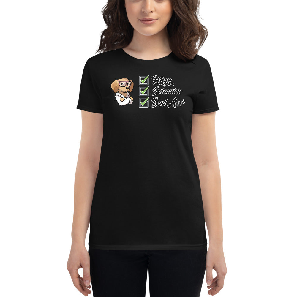 Women's short sleeve t-shirt: Mom Scientist
