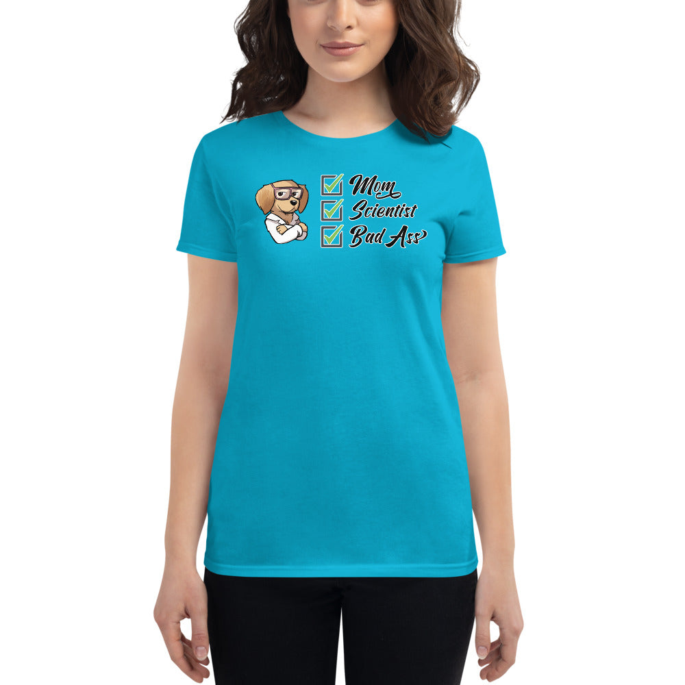 Women's short sleeve t-shirt: Mom Scientist