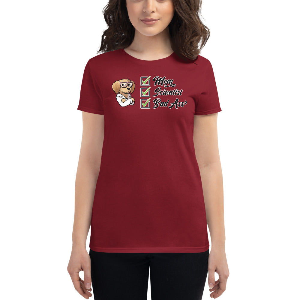 Women's short sleeve t-shirt: Mom Scientist
