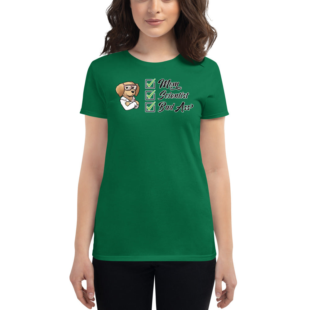 Women's short sleeve t-shirt: Mom Scientist