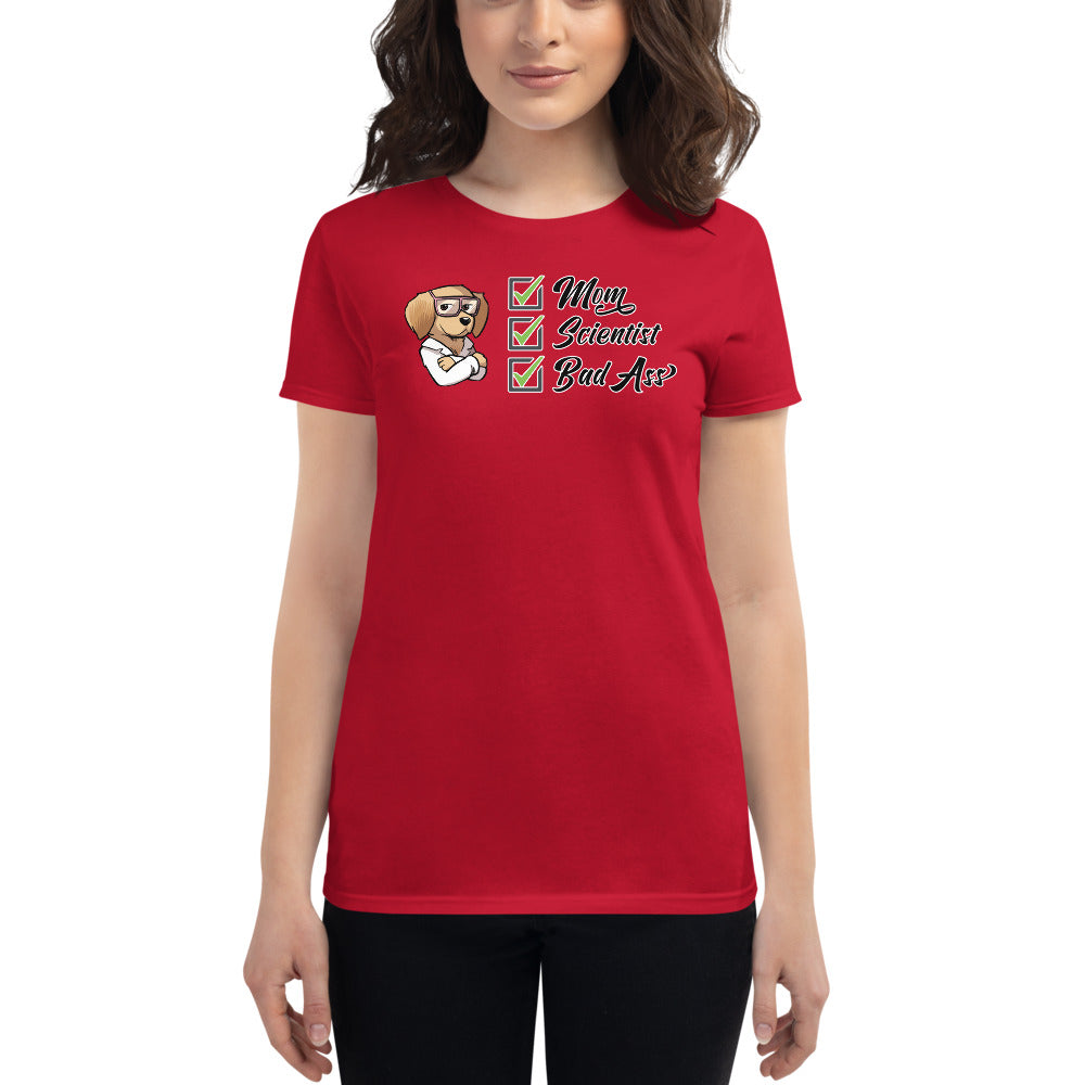 Women's short sleeve t-shirt: Mom Scientist