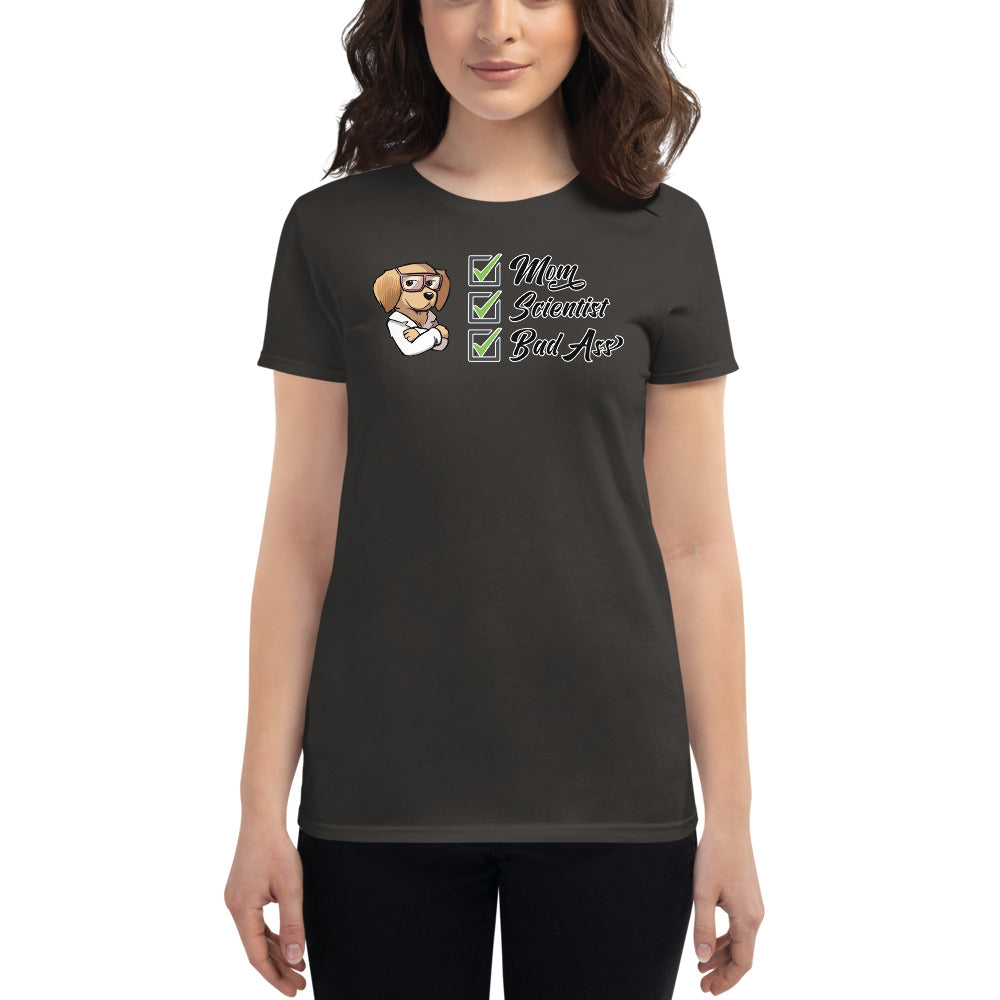 Women's short sleeve t-shirt: Mom Scientist
